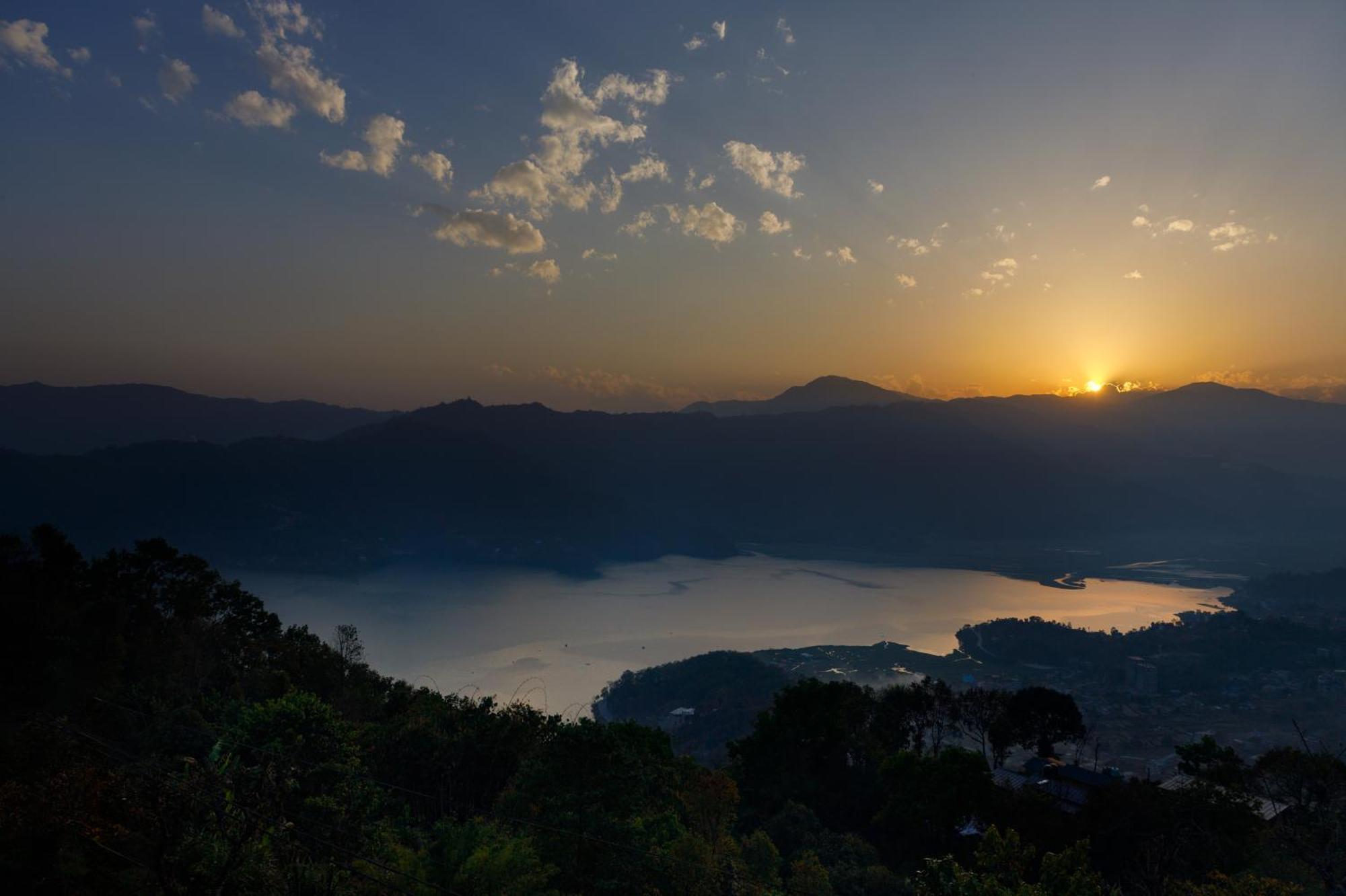 Le Glamour Resort & Wellness Spa Pokhara Exterior foto